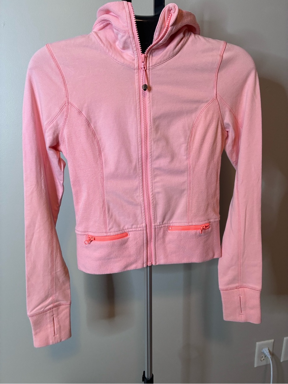 Lululemon Pink Scuba Hoodie Jacket Full Zip Size 4 Thumbholes Pockets